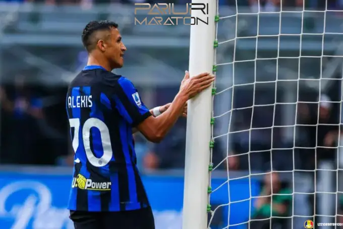 Alexis Sanchez in Atentia celor de la Al-Ittihad