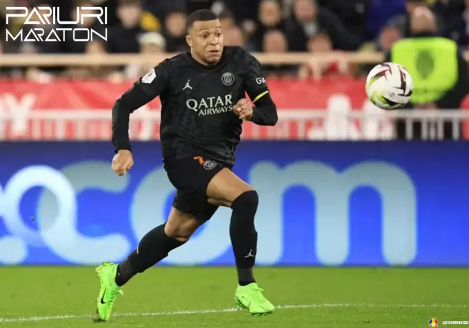 Inlocuirea lui Mbappe în pauza meciului cu Monaco