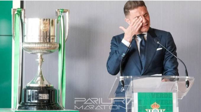 Joaquin isi ia ramas bun de la Real Betis
