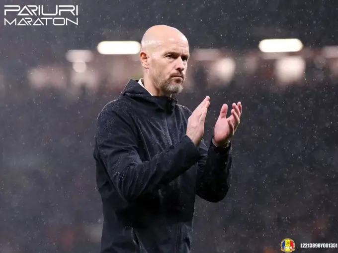 United se poate inspira de la Sir Bobby Charlton