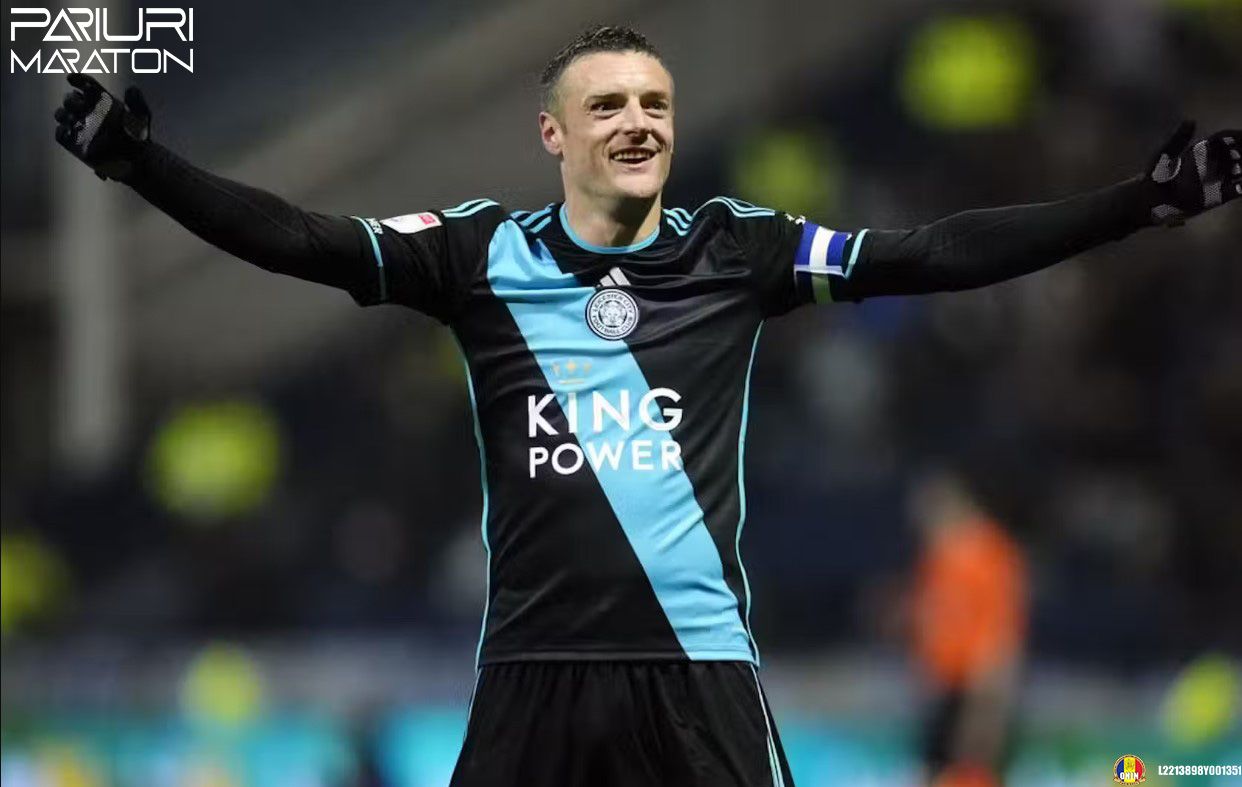 Jamie Vardy semneaza un nou contract cu Leicester 