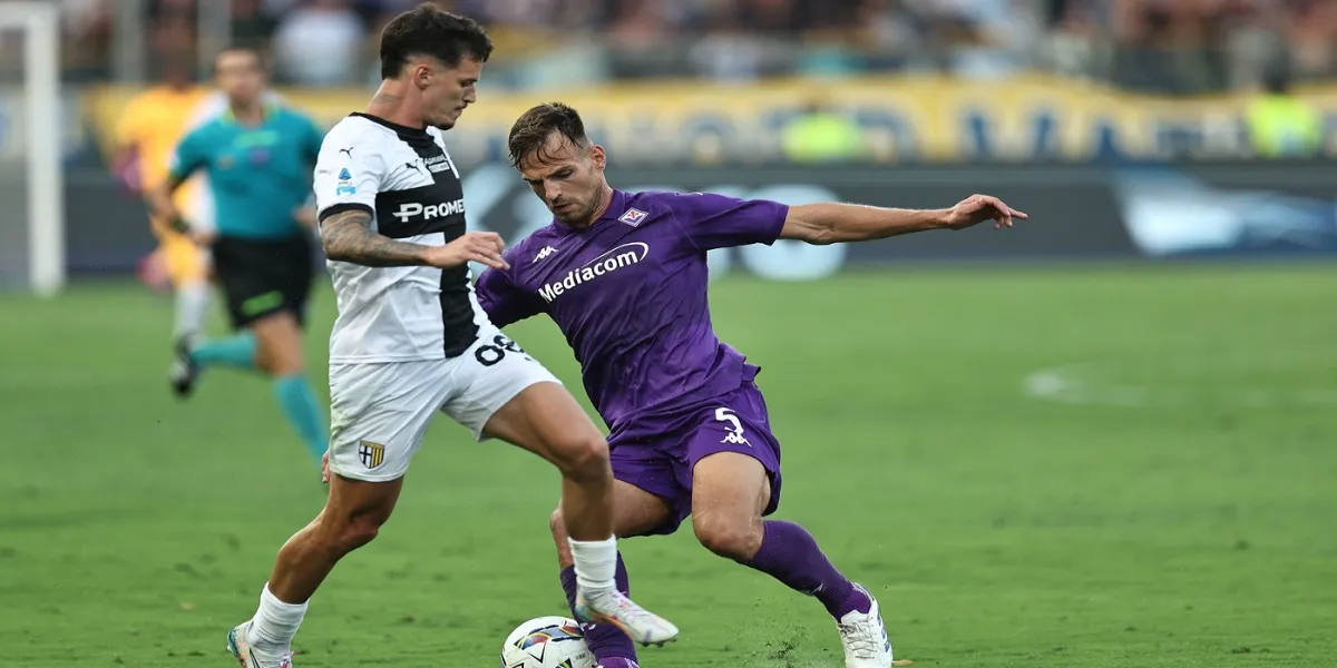 Dennis Man aproape de un transfer la Fiorentina