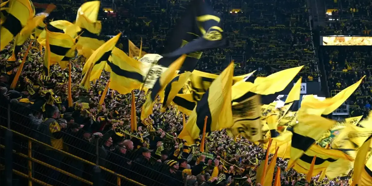 Fanii celor de la Dortmund au aruncat cu petarde la hotelul Barcelonei
