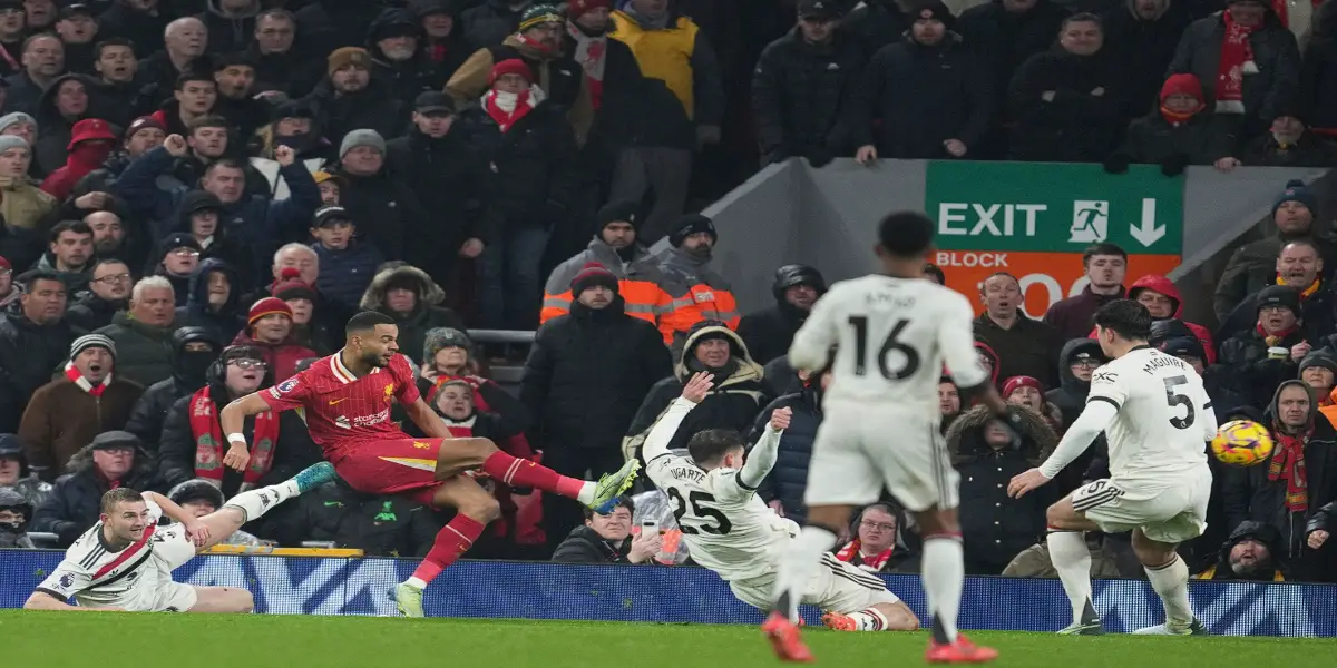 Manchester United rezistă și smulge un egal cu Liverpool pe Anfield