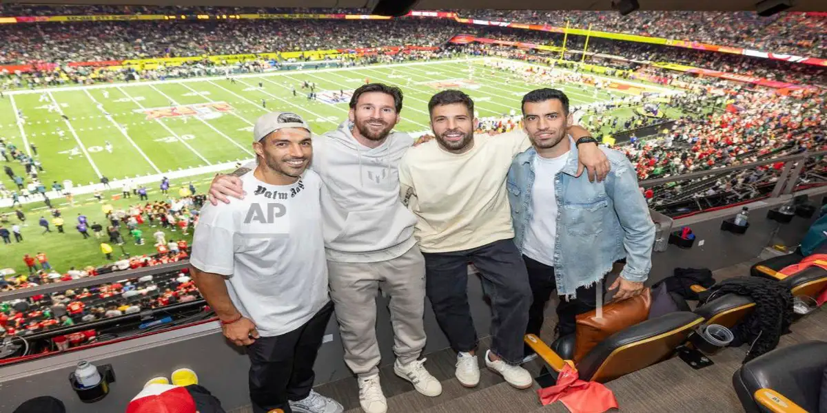 Messi și alte vedete ale fotbalului, prezente la Super Bowl
