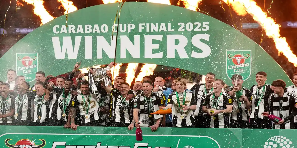 Newcastle invinge Liverpool si castiga Cupa EFL 